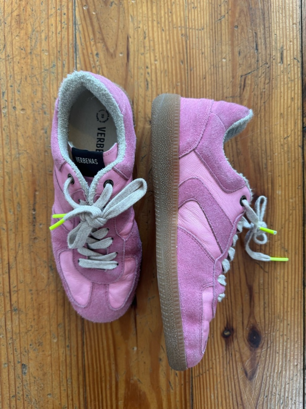 VERBENAS Pink Suede Women’s Casual Sneakers